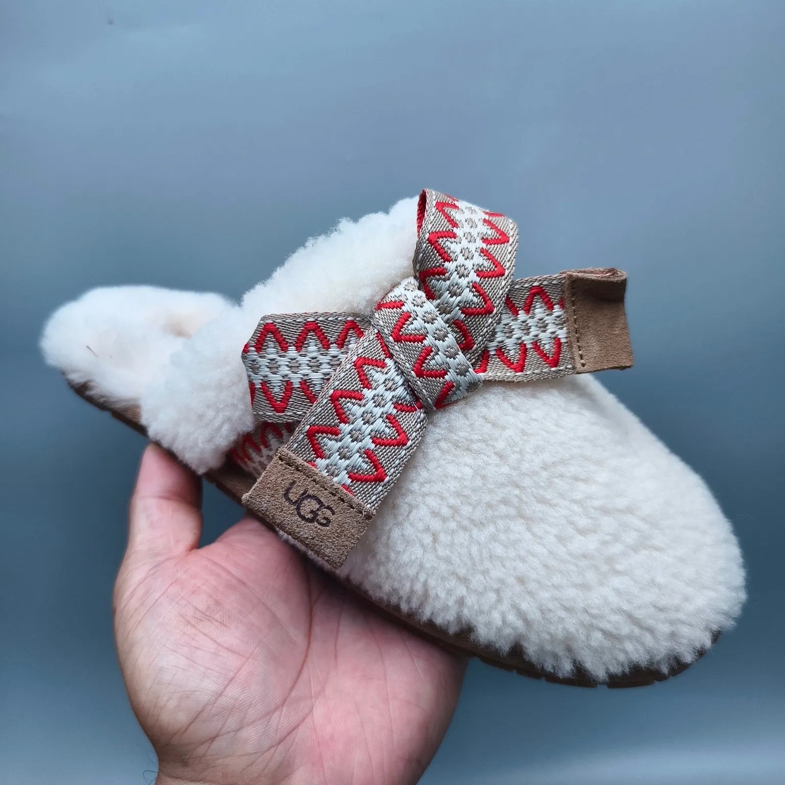 💰460 UGG sheepskin all-in-one snow boots 8266 large bow wool roll home slippers Color: off-white brown Matching size: 35-40